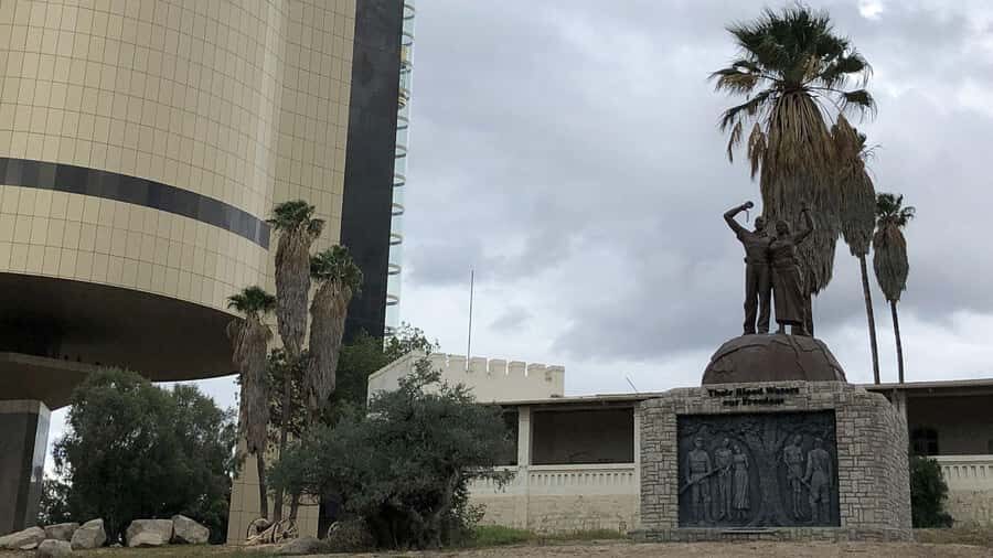 City Tour of Windhoek Namibia - Tintenpalast and Alte Feste: parliament and the past in the same day