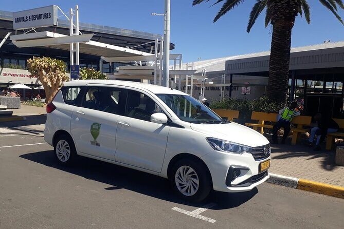 Private Transfers between Windhoek and Hosea Kutako Int. Airport - Finding your driver fast: name boards, exact times, and real airport flow