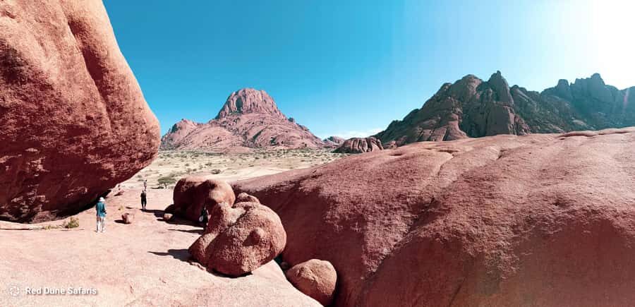 Spitzkoppe : via Zeila Shipwreck - A Full Day That Starts With the Coast, Not the Center of Town