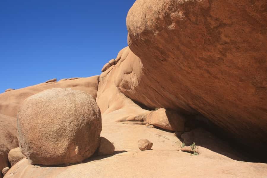 Spitzkoppe : via Zeila Shipwreck - Spitzkoppe: The Matterhorn of Namibia and Your Time in the Rocks