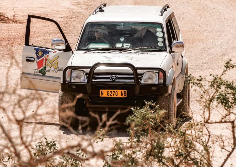 Swakopmund/Walvis Bay: Spitzkoppe Mountains - Ancient Rock Paintings and Mineral Clues From the Earth