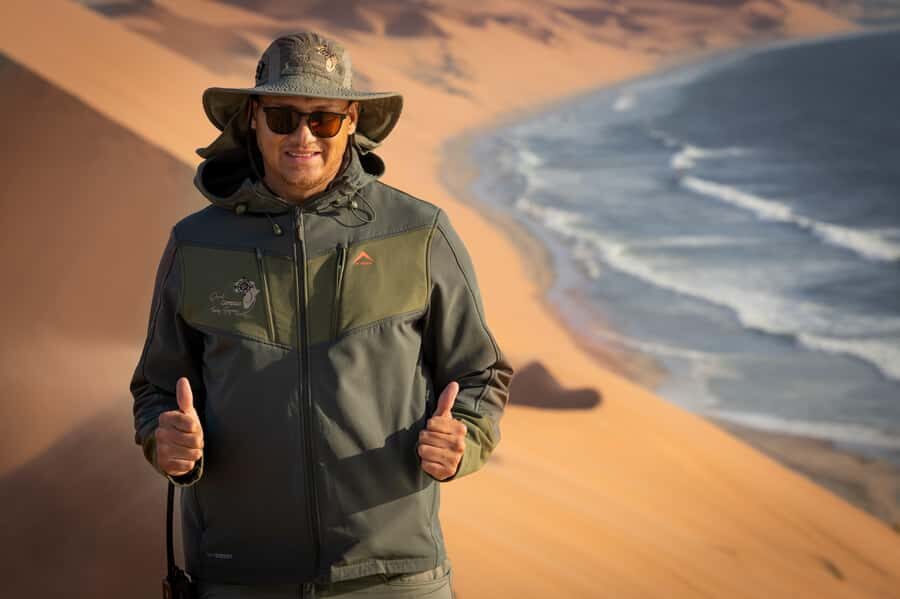 Walvisbay: Sandwich Harbour 4x4 & Sandboarding Tours - What you’ll actually see: lagoon flamingos, Pink Lake, and gecko time